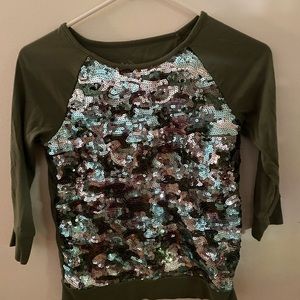 Girl’s shirt